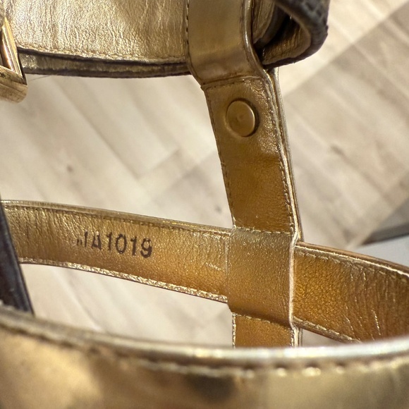 Authentic Louis Vuitton Monogram Leather Be Happy Gladiator sandals Flat Size 6 - Picture 4 of 4